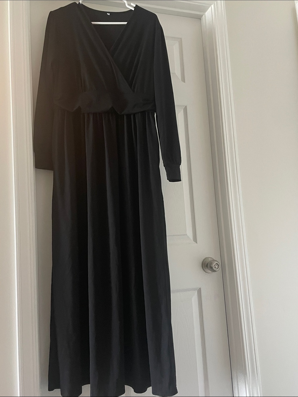 Black Long Sleeve V-Neck Maxi Maternity Dress